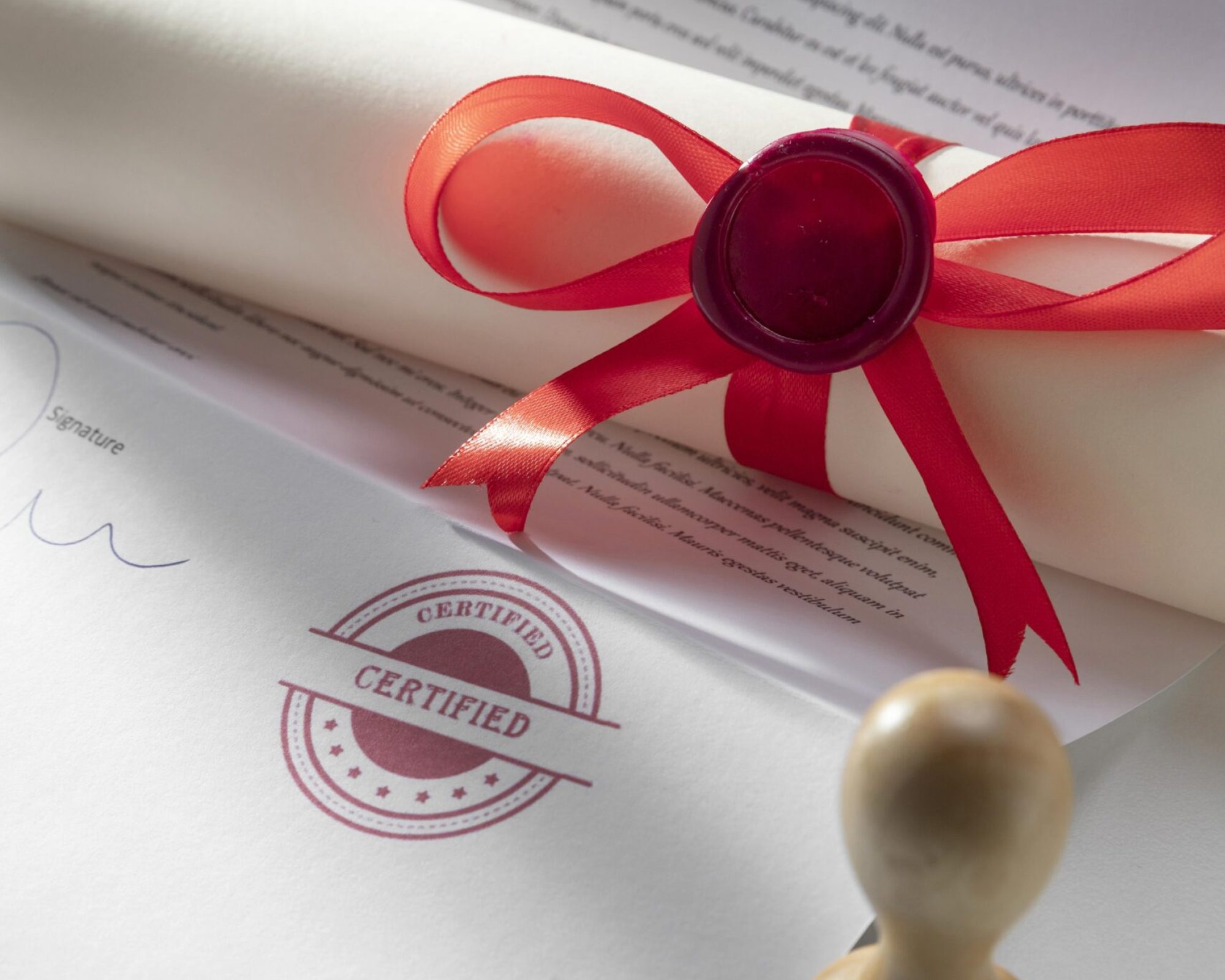 close-up-graduation-diploma